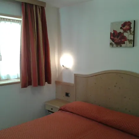 Appartamento Da Meto San Martino Di Castrozza Exterior photo