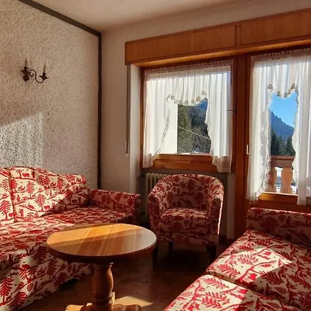 Appartamento Da Meto San Martino Di Castrozza Exterior photo