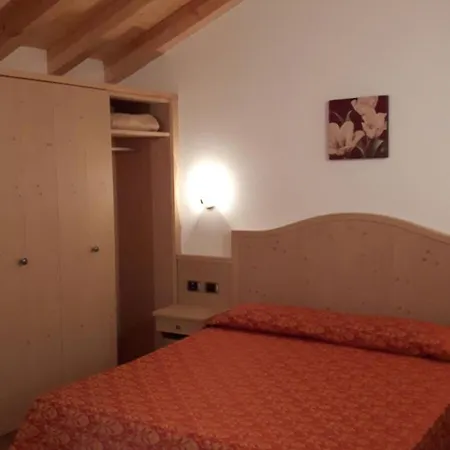Appartamento Da Meto San Martino Di Castrozza Exterior photo